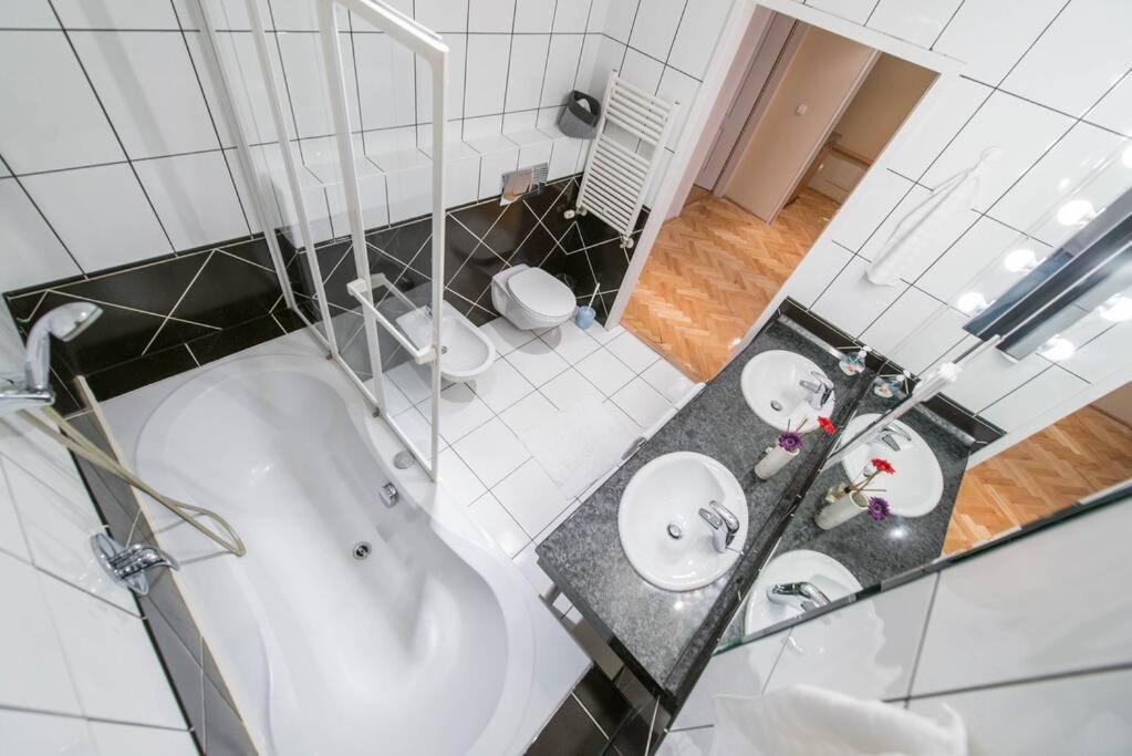 Venus Apartments - Renate Budapest Exterior photo